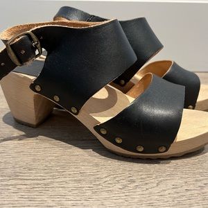 Bosabo clogs/sandals size 8